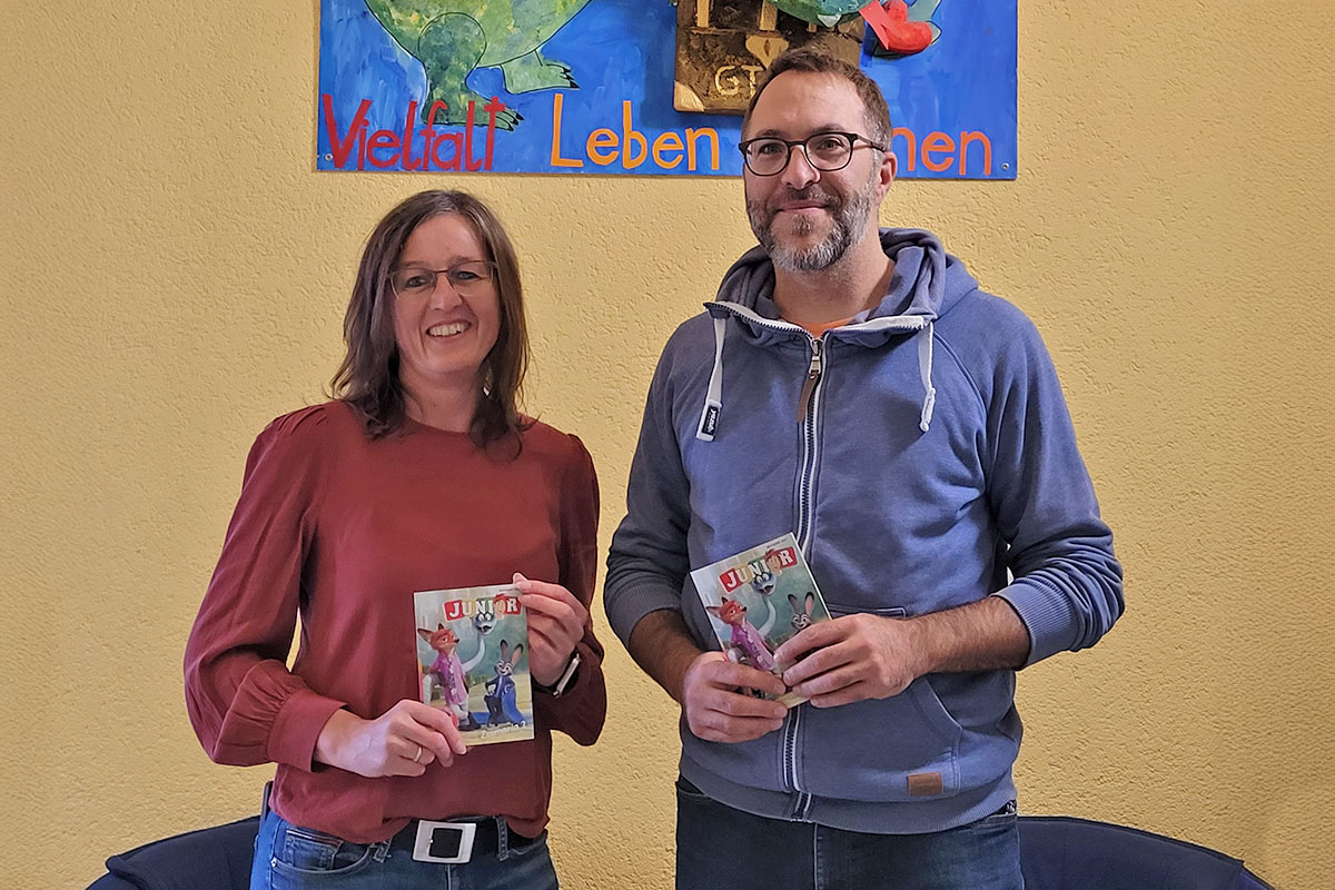 Melanie Kramm, Leiterin Sozialmanagement der ABG, Felix Schertel, Schulleiter Nibelungenschule Grundschule Alzey