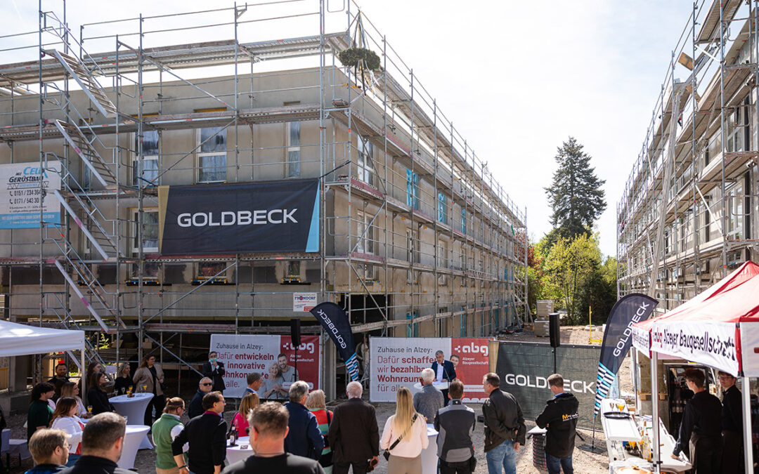 Richtfest an der Alten Stadtgärtnerei: 28 neue ABG-Wohnungen nehmen Gestalt an